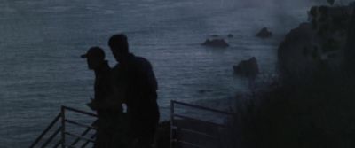 Look, be careful. - Swim