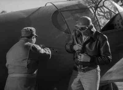 Look, captain Jim!
Looky! Wham, wham! - Flying Tigers