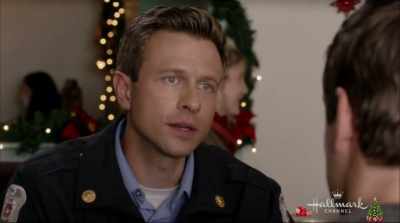 - Look, Carl...
- And I've also seen - Christmas in Love