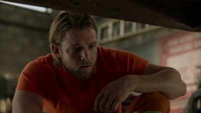 - Look, Charlie, you're bleeding. - Fire Country