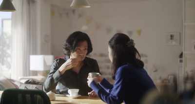 Look, Chisa's scar.
He wrote it on his blog. - It Comes