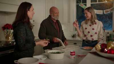 Look Dad, peppermint candy cane
cookies, your favorite. - Long Lost Christmas
