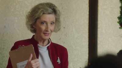 Look, Desmond's is an
extraordinary place, - Christmas 9 to 5