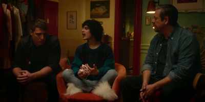 Look, everybody,
I'’m okay. Really. - Katy Keene