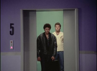 Look. He spilled some paint. - Miami Vice