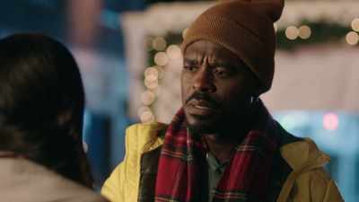 Look, Henry's about to start
his speech. - An Ice Wine Christmas