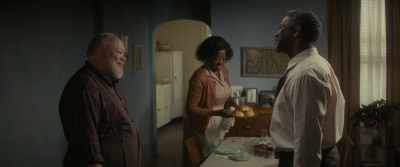 Look here, bono, a man can't
ask for no more than that. - Fences
