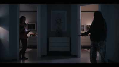 - Look, he's not going to help us.
- Wait. Just wait. - Resident Evil