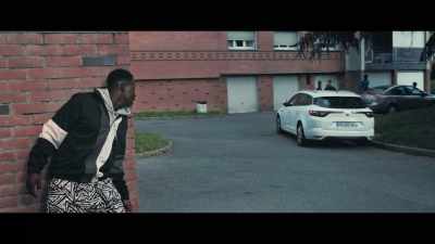 -Look!
-He's there! - Street Flow 2