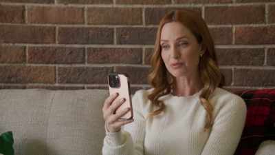 - Look, I appreciate it,
I really do, but I'll be fine. - 'Twas the Text Before Christmas