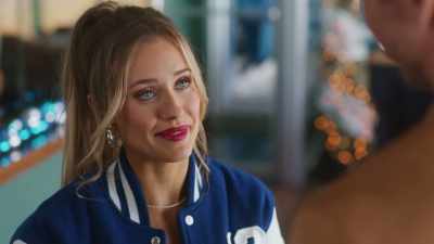 Look, I don't know what
any of this means, - Christmas in the Spotlight