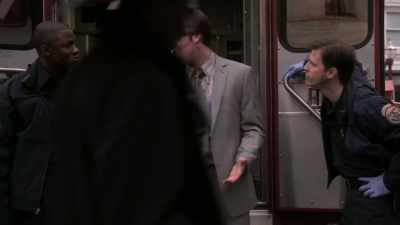 Look, I got money, okay?
Maybe we can work
something out. - Trauma