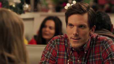 Look, I know it's only
a week before Christmas, - Spotlight on Christmas