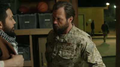Look, I know we want
to bring this guy in alive, - SEAL Team