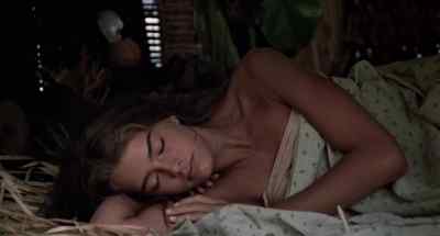 Look, I think he's hungry. - The Blue Lagoon