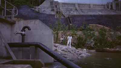 Look, I wonder if Lasky did it. - Killer Fish