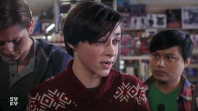 Look, if we stand up right now
together, we can't lose. - Santa Jaws