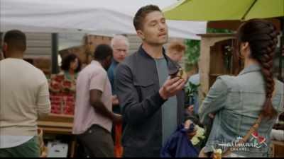 Look, I'm extending
the olive branch. - A Taste of Summer