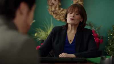 Look, I'm just telling
you, Annie does something - My Christmas Guide