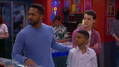Look, I'm not leaving here
without my son's lobster. - That Girl Lay Lay