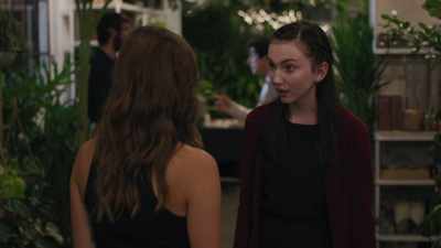Look, I'm sorry I left-- - Murder Runs in the Family
