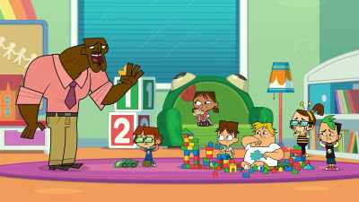 Look, I'm trying to avoid
an all-out-war here! - Total DramaRama