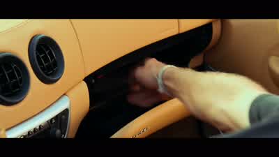 Look in the center. - 2 Fast 2 Furious