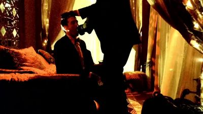 Look in there. - CSI: Crime Scene Investigation