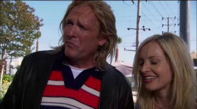 Look who it is Tom Sizemore - Pauly Shore Is Dead