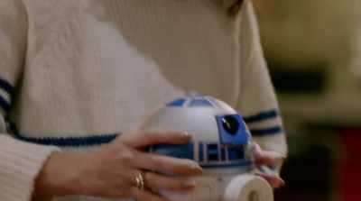 Look, it's a little R2-D2! - Star Wars: Galaxy's Edge - Adventure Awaits