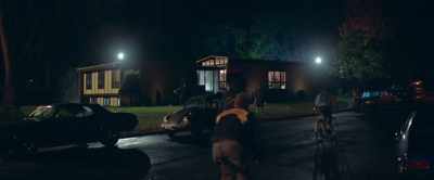 Look.
It's a total freak party. - Shoplifters of the World