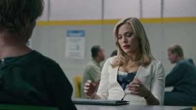 - Look, I've been through your case file. - Informer 3838