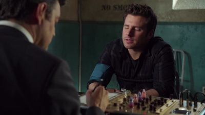 LOOK, LASSIE, WE BOTH KNOW
WHAT THIS IS ABOUT. - Psych