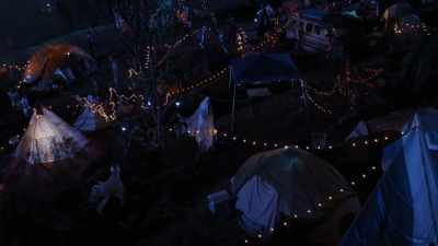 Look look let me read it Here - Boo 2! A Madea Halloween