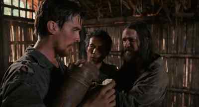 Look look look I've created a secret compartment here for the rice - Rescue Dawn