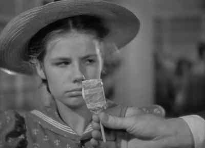 Look. Look what I've
got for the little lady. - The Devil and Miss Jones