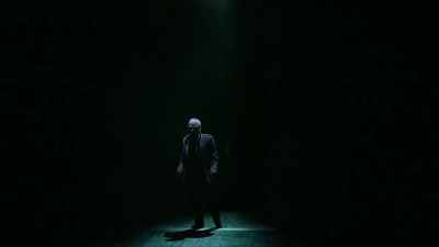 ― Look, my lord, it comes!
― Looks it not like the king? - Great British Theatre