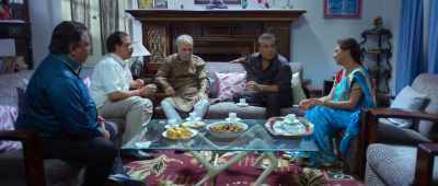 Look, my nephew is the only son. - Shaadi Mein Zaroor Aana
