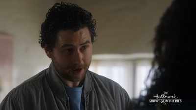 Look, you never listened
to Seamus, - Haunted Harmony Mysteries: Murder in G Major