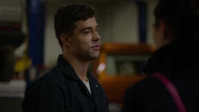 Look, Olivia, my life
isn't like yours. - Welcome to Valentine