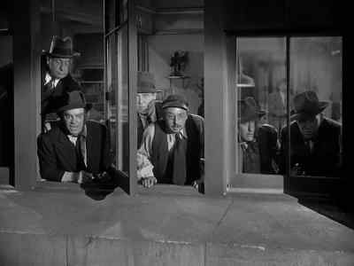--Look out! It's a jailbreak! - His Girl Friday