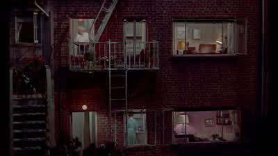 - Look out, Lisa. - Rear Window