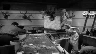 Look out, Pete. - Road House
