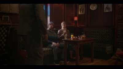 Look, Ray's at the bar. - Harry Wild