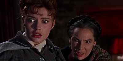 Look! - The Brides of Dracula