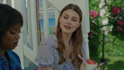 Look, - Picture Perfect Romance