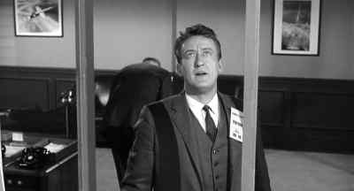 Look. That airplane up there. - Zotz!