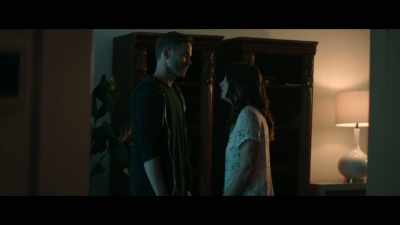 Look, the door was locked.
You were passed out down there, - Aftermath