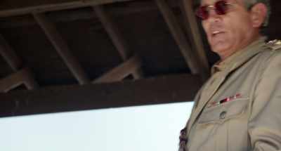 Look, the man
that train has picked up - Escape Through Africa