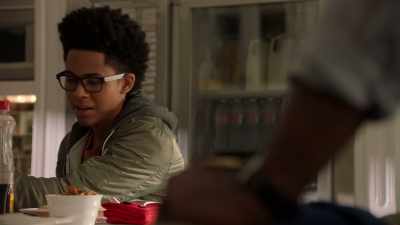 Look, the special food,
being extra nice to me, - Marvel's Runaways